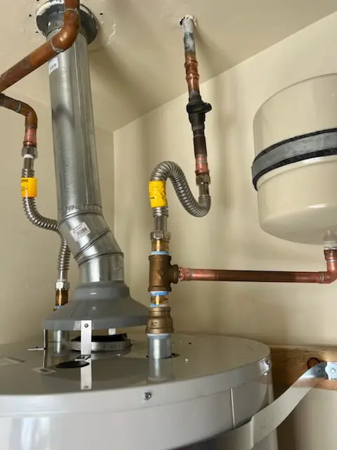 Water heater installation and plumbing repair in Elva